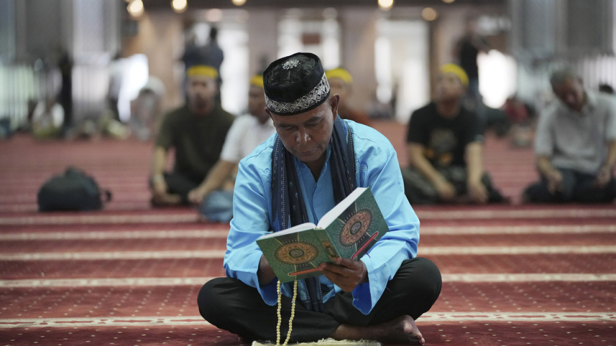 Isi Bulan Ramadan dengan Kegiatan Ibadah di Masjid Istiqlal