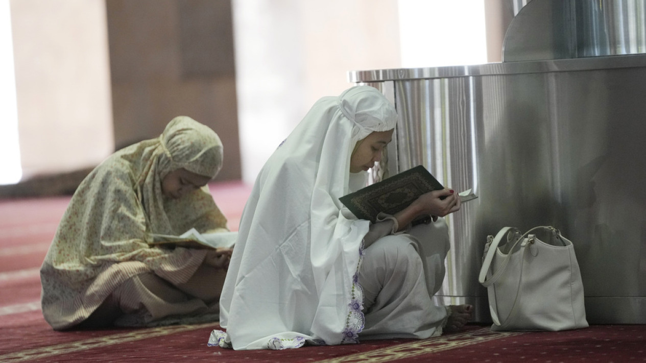 Isi Bulan Ramadan dengan Kegiatan Ibadah di Masjid Istiqlal