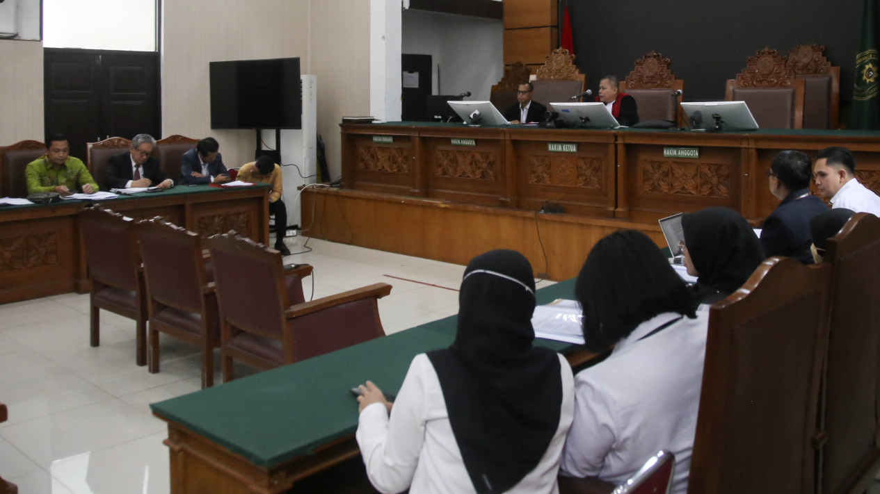 Praperadilan Hasto Kristiyanto Digugurkan Hakim