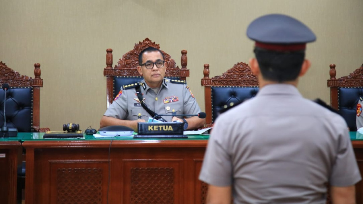 Sidang Etik Eks Kapolres Ngada AKBP Fajar Widyadharma Lukman