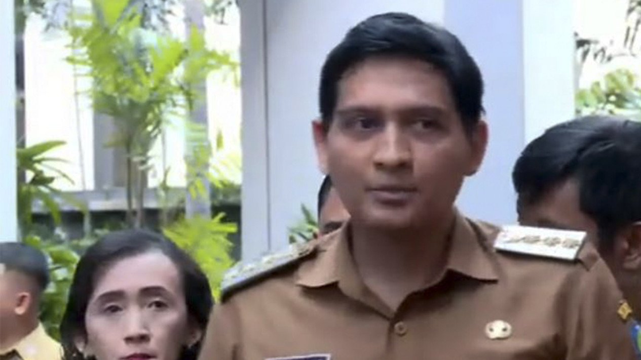 Lucky Hakim Penuhi Panggilan Kemendagri