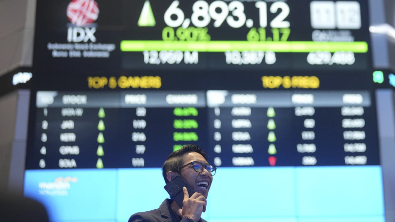 IHSG Ditutup Tembus Level Tertinggi