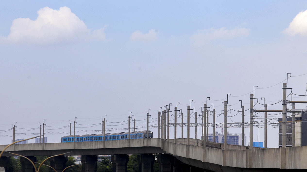 DKI Jakarta Targetkan Pengguna Transportasi Umum Naik
