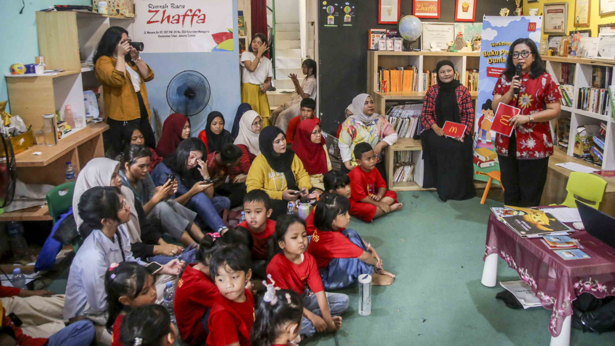 Pelatihan Mendongeng Interaktif Peringati Hari Buku Nasional