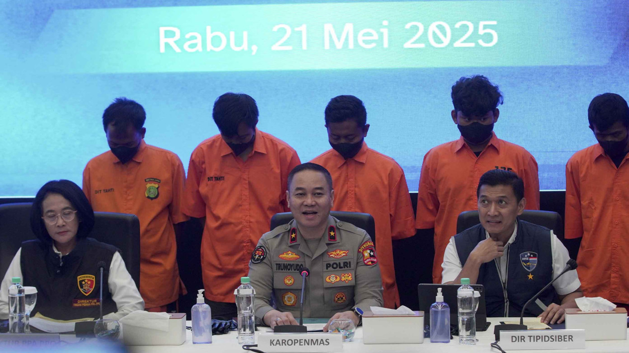 Tersangka Kasus Asusila dan Pornografi di Media Sosial