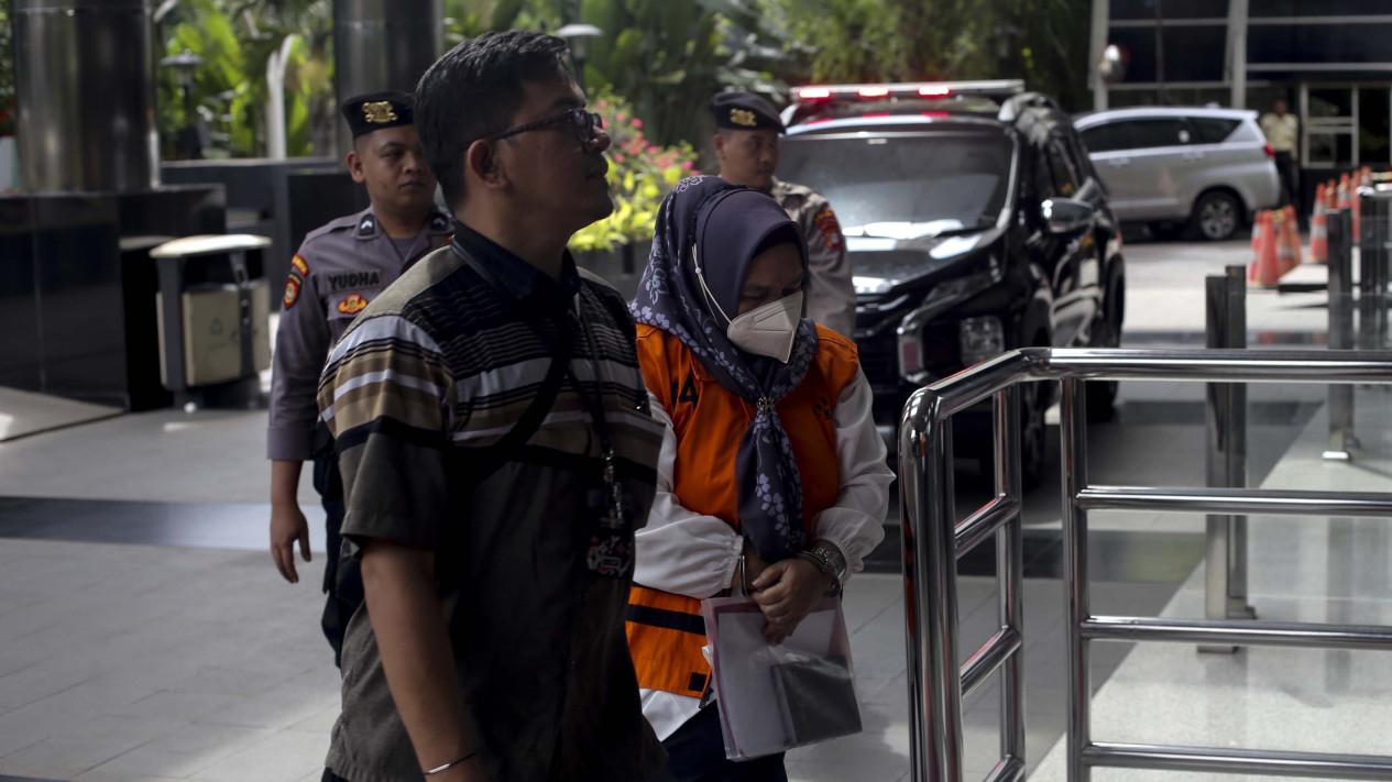 Pemeriksaan Umi Hartarti di Kasus Dugaan Suap Proyek di OKU
