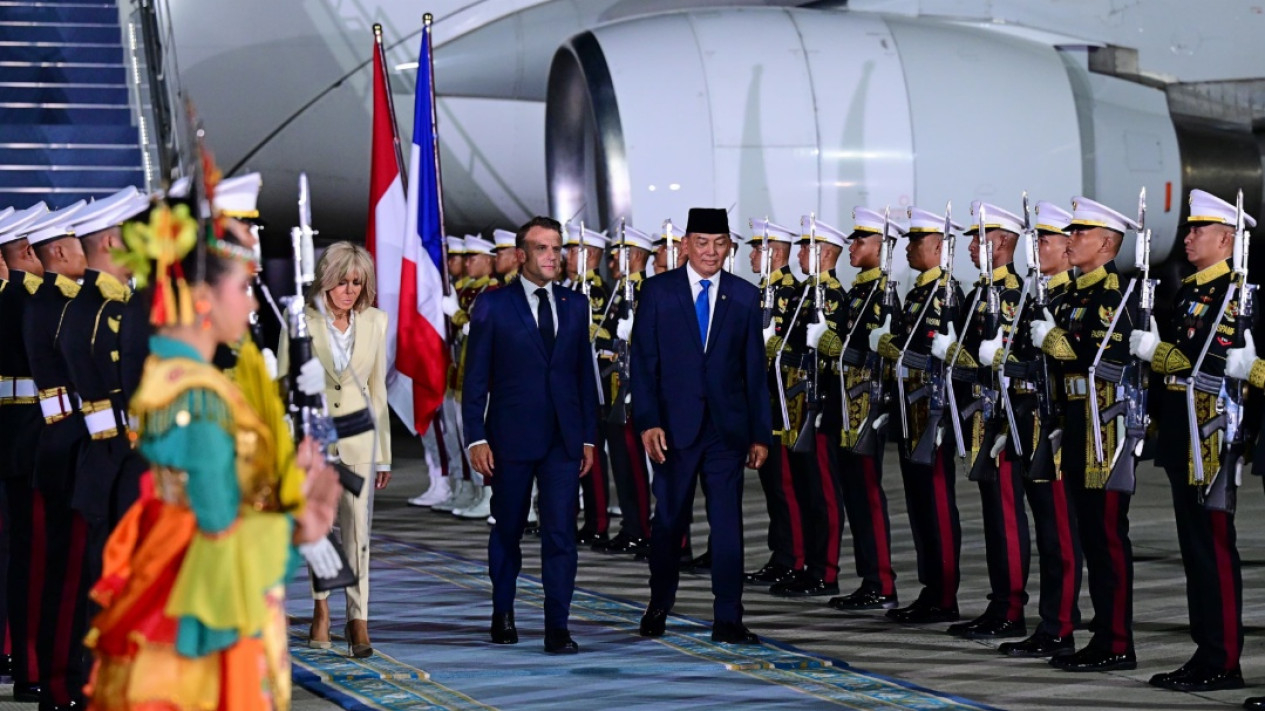 Presiden Prancis Emmanuel Macron Tiba di Indonesia