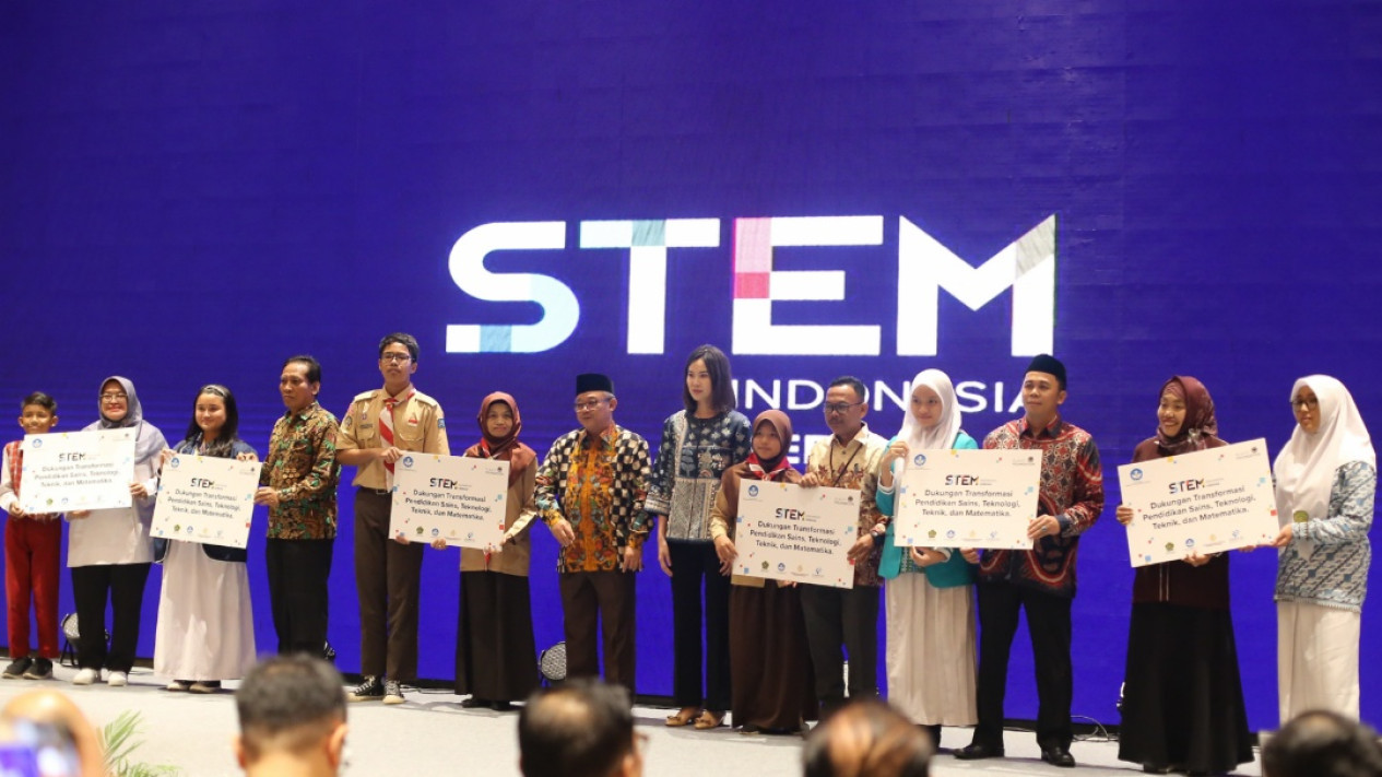Launching Gerakan STEM Indonesia Cerdas