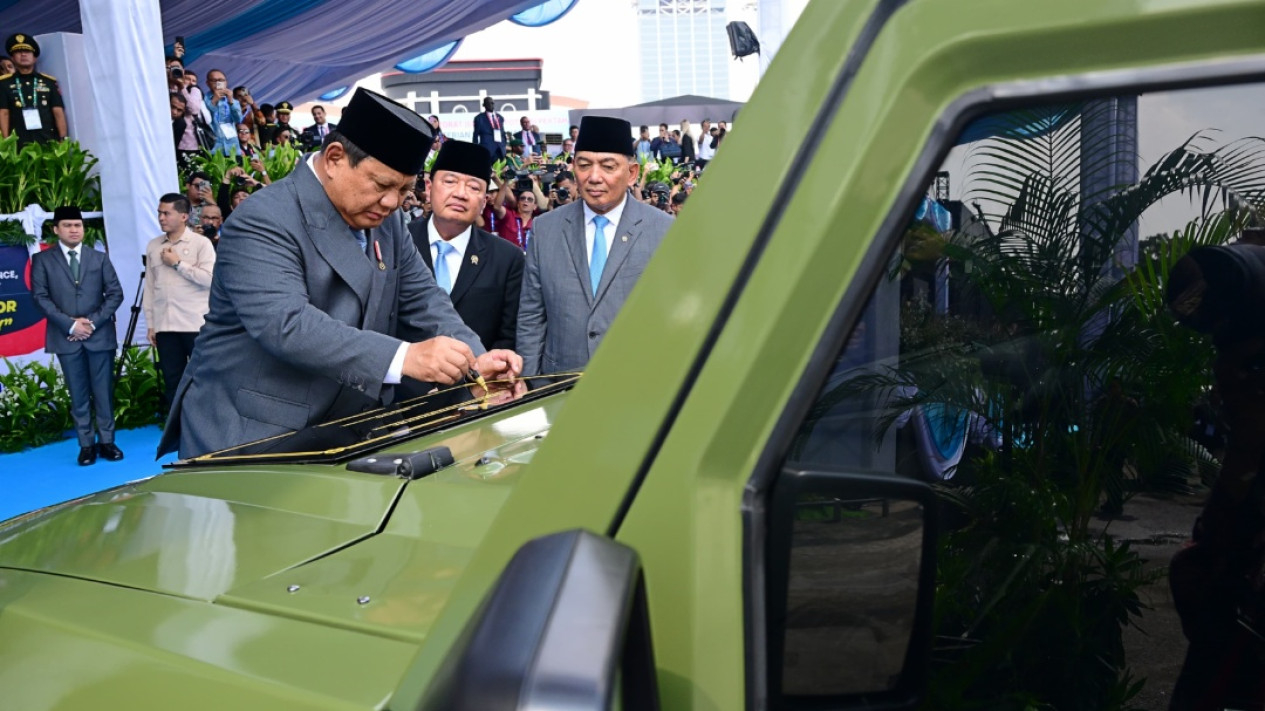 Presiden Resmikan Kendaraan Listrik Taktis “PANDU”