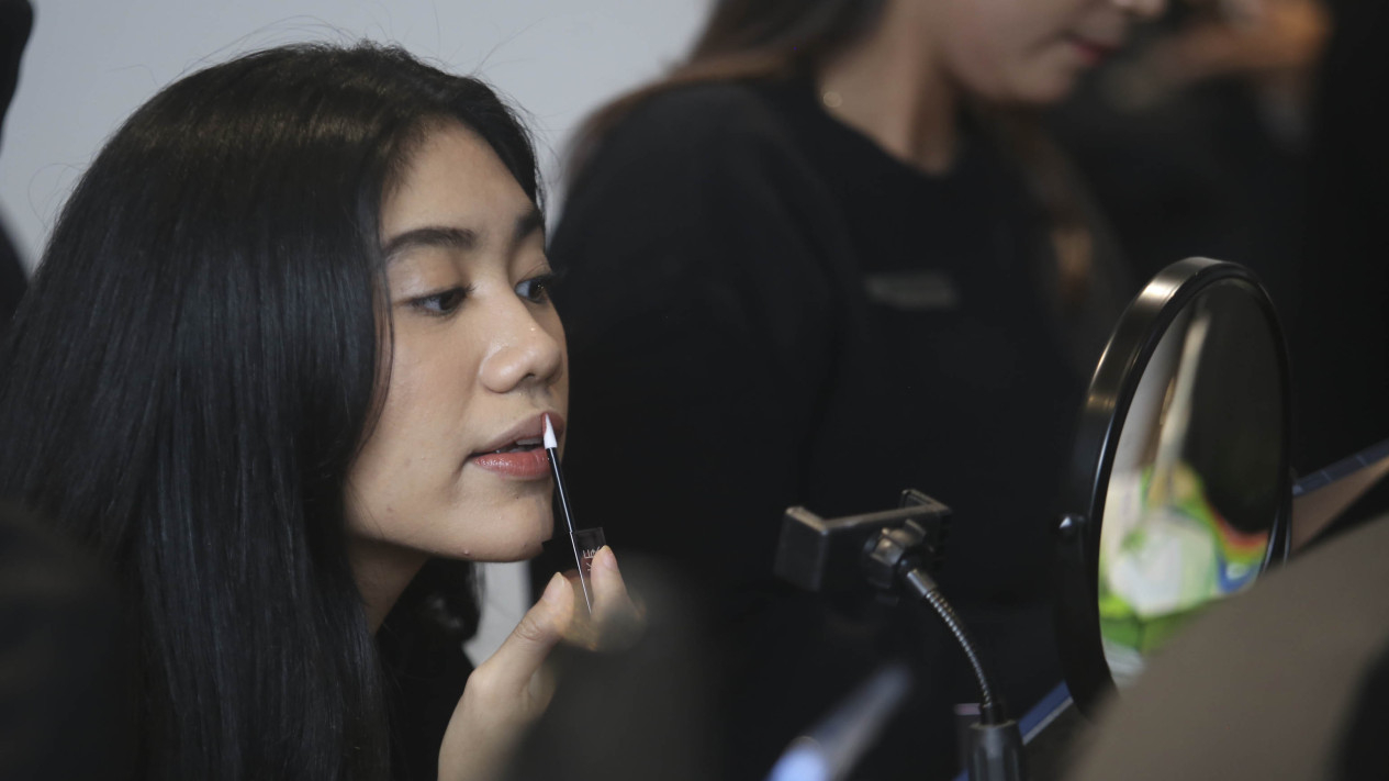 Peluncuran Make Over Mastershade