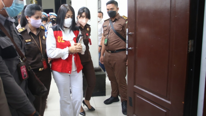 Sidang Putusan Sela Putri Chandrawathi Vlix Id