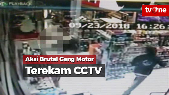 Aksi Brutal Geng Motor Serang Kelompok Pemuda di Minimarket
