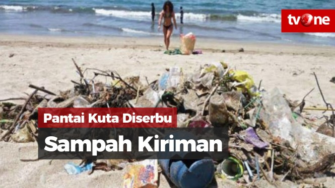 Sampah Menumpuk di Pantai Kuta