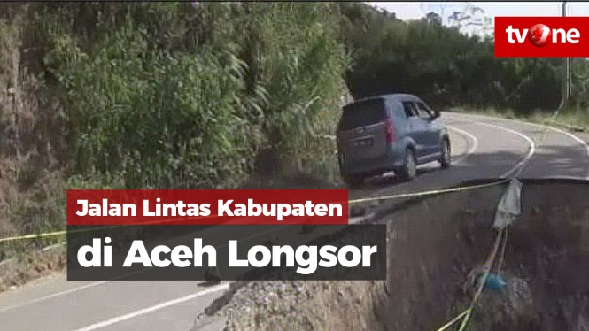 Jalur Lintas Antar Kabupaten di Aceh Longsor