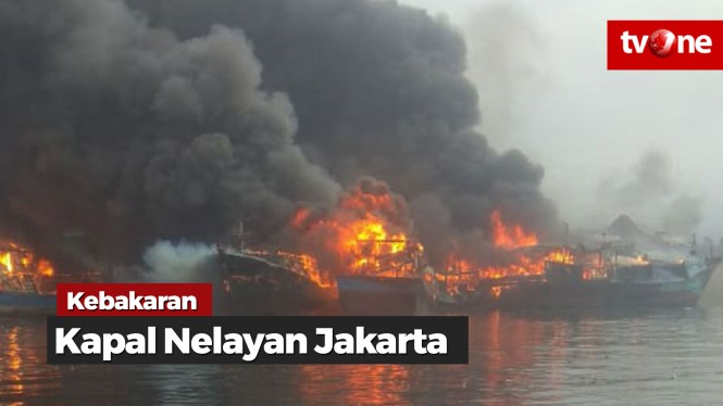 Kebakaran Hebat Melanda Kapal Nelayan di Jakarta!