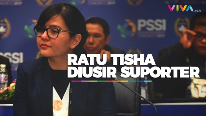 Detik-detik Ratu Tisha Diusir Suporter PSM