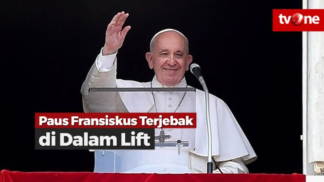 Paus Fransiskus Terjebak di Lift Selama 25 Menit