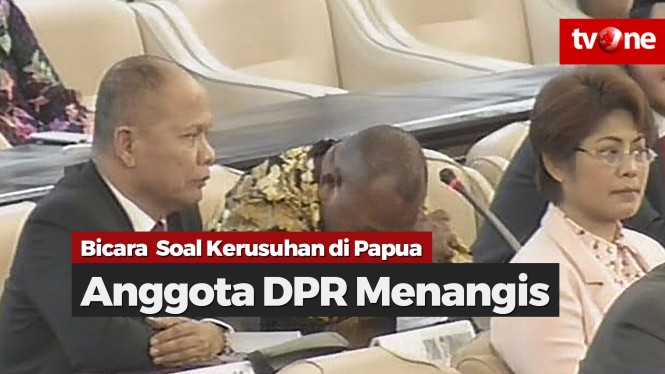 Bicara Soal Papua, Anggota Fraksi PDIP Menangis