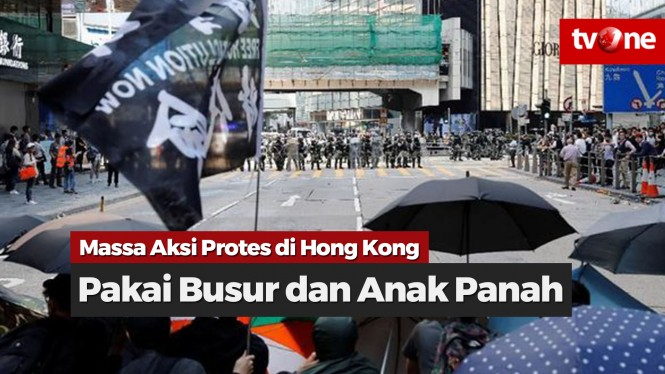 Massa Aksi Protes di Hong Kong Gunakan Busur dan Panah