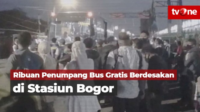 Ribuan Penumpang Bus Gratis Berdesakan di Stasiun Bogor