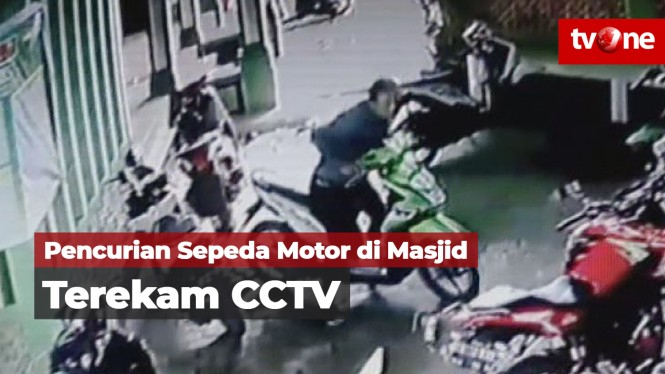 Pencurian Sepeda Motor di Halaman Masjid Terekam CCTV
