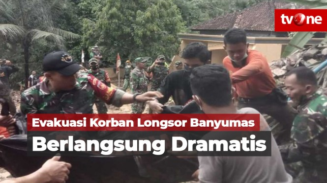 Evakuasi Korban Tewas Tertimbun Longsor Berlangsung Dramatis