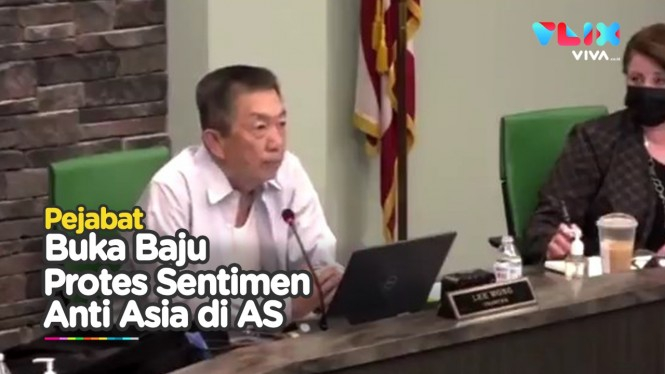 Pejabat Ini Buka Baju, Protes Sentimen Anti-Asia di AS