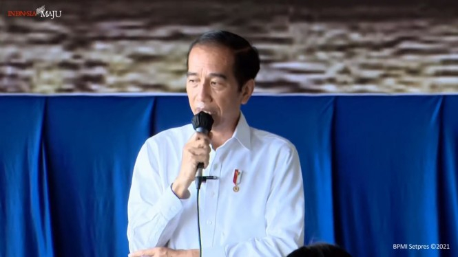 Jokowi Janji Bangunkan Rumah Untuk Keluarga Kru KRI Nanggala