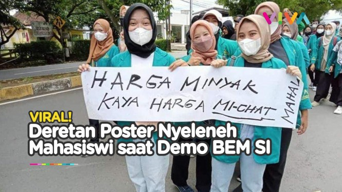Klarifikasi Mahasiswi Pembawa Poster Nyeleneh saat Demo