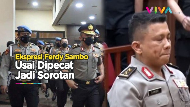 Dipecat, Ini Ekspresi Ferdy Sambo Keluar dari Ruang Sidang