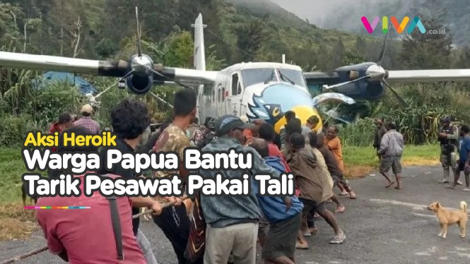 Warga Papua dan Aparat Tarik Pesawat SAM Air Pakai Tali