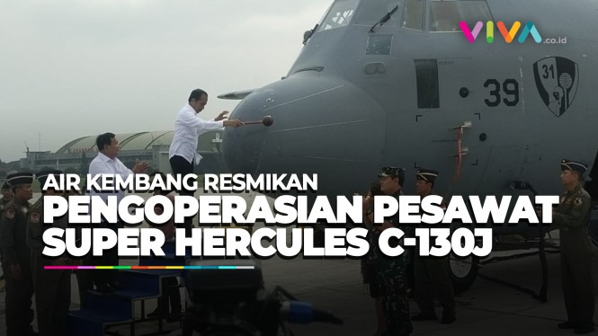 Resmi! Jokowi Mandikan Pesawat Super Hercules C 130 J TNI AU