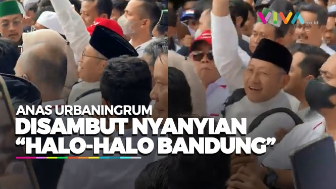Anas Urbaningrum Disambut Nyanyian Lagu "Halo Halo Bandung"