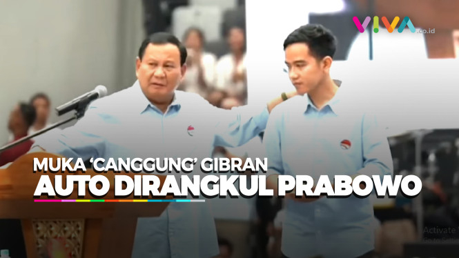 Momen 'Canggung' Gibran, Berdiri di Belakang Prabowo