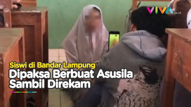 VIDEO Siswi SMA Dipaksa Julurkan Lidah hingga Mend*sah