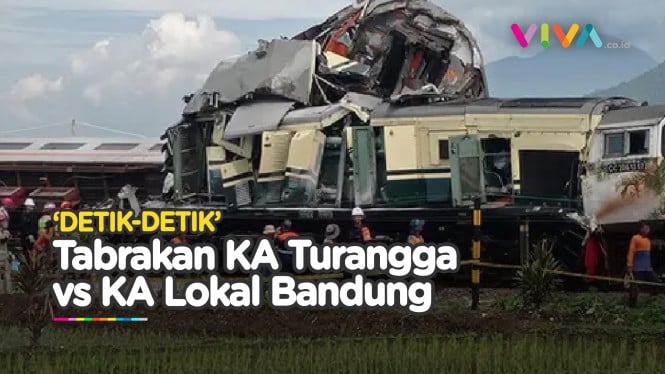 'Detik-detik' KA Turangga vs KA Bandung Raya Adu Banteng