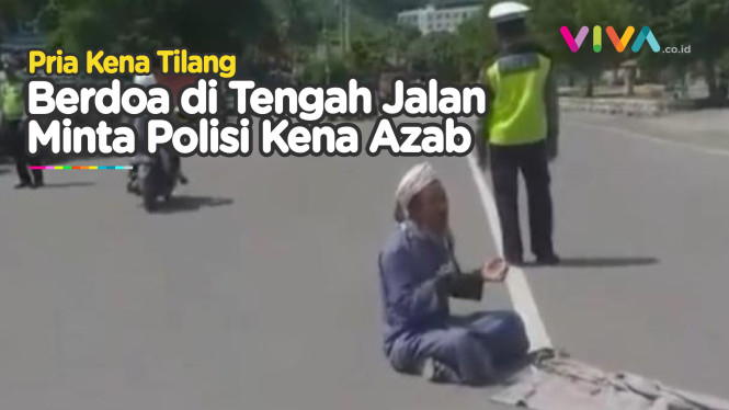 Ditilang, Pria Bersorban Berdoa di Jalan Minta Polisi Diazab