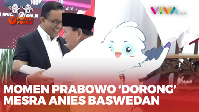 Pertanda Damai! Momen Prabowo dan Anies Berjabat Tangan