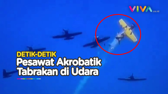 NGERI! Video Pesawat Aerobatik Bertubrukan Saat Akrobat