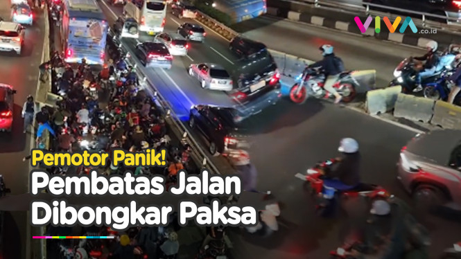 Ratusan Pemotor Terjebak di Jalur Transjakarta