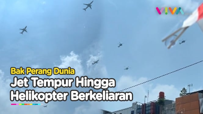 Penampakan Jet Tempur Belah Langit Jakarta