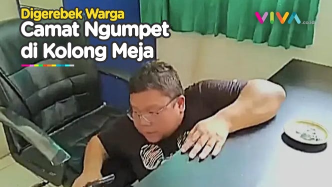 Camat Ngumpet di Bawah Meja Dipergoki Warga Gegara Ini..